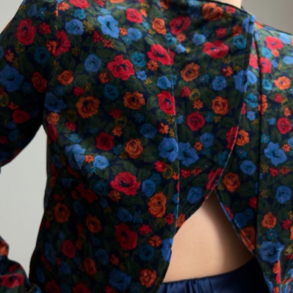 Floral Patterned Jacket - Picture 4 of 9